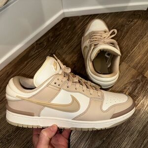 2023 Nike Wmns Dunk Low Twist 'Sanddrift'